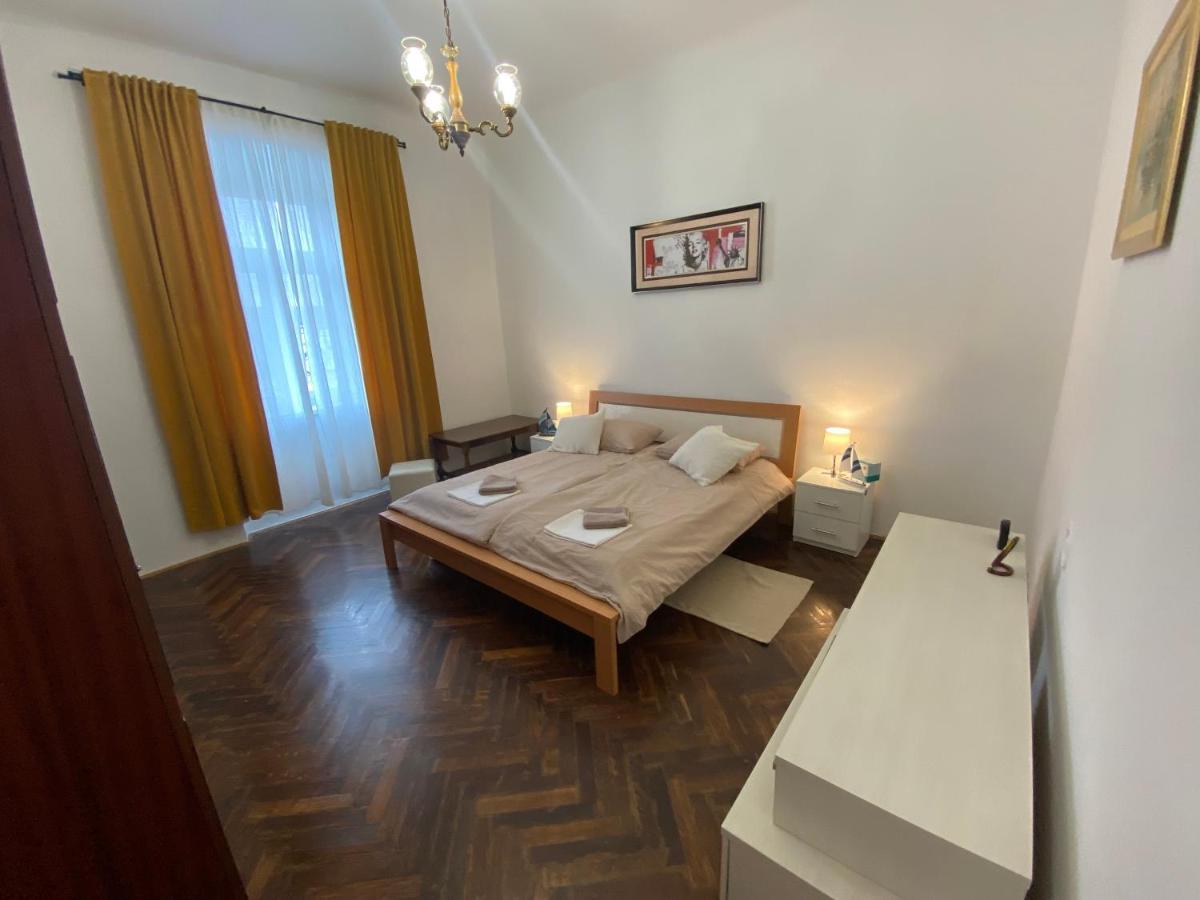 Apartman Andela Pula Centar Exterior photo