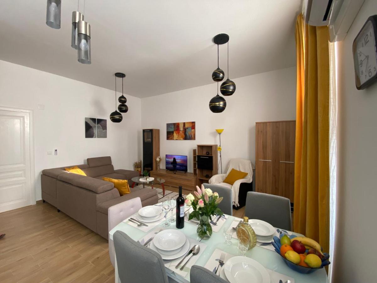 Apartman Andela Pula Centar Exterior photo